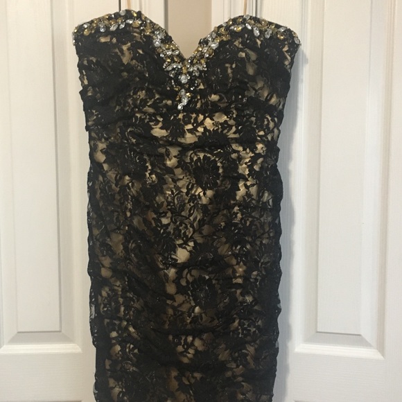 Terrani Couture Dress - Picture 2 of 5